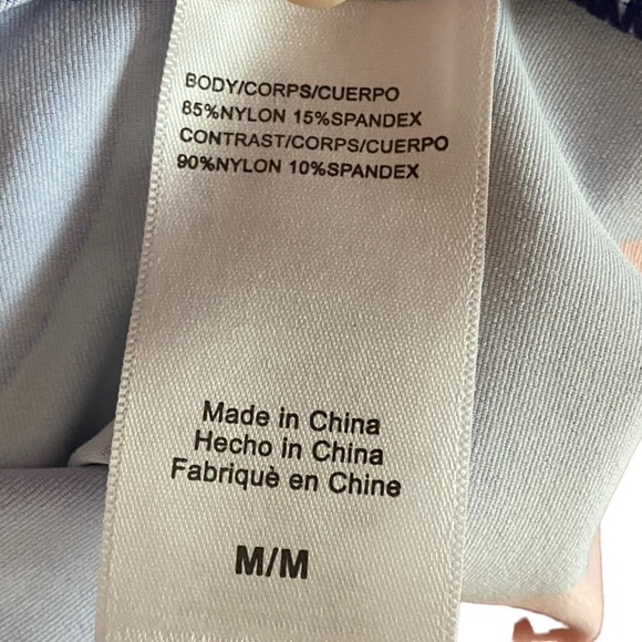 NAUTICAL- NWT - SIZE MEDIUM WOMEN’S RASH-GUARD LIGHTWEIGHT LONG SLEEVE B13 - Picture 9 of 10